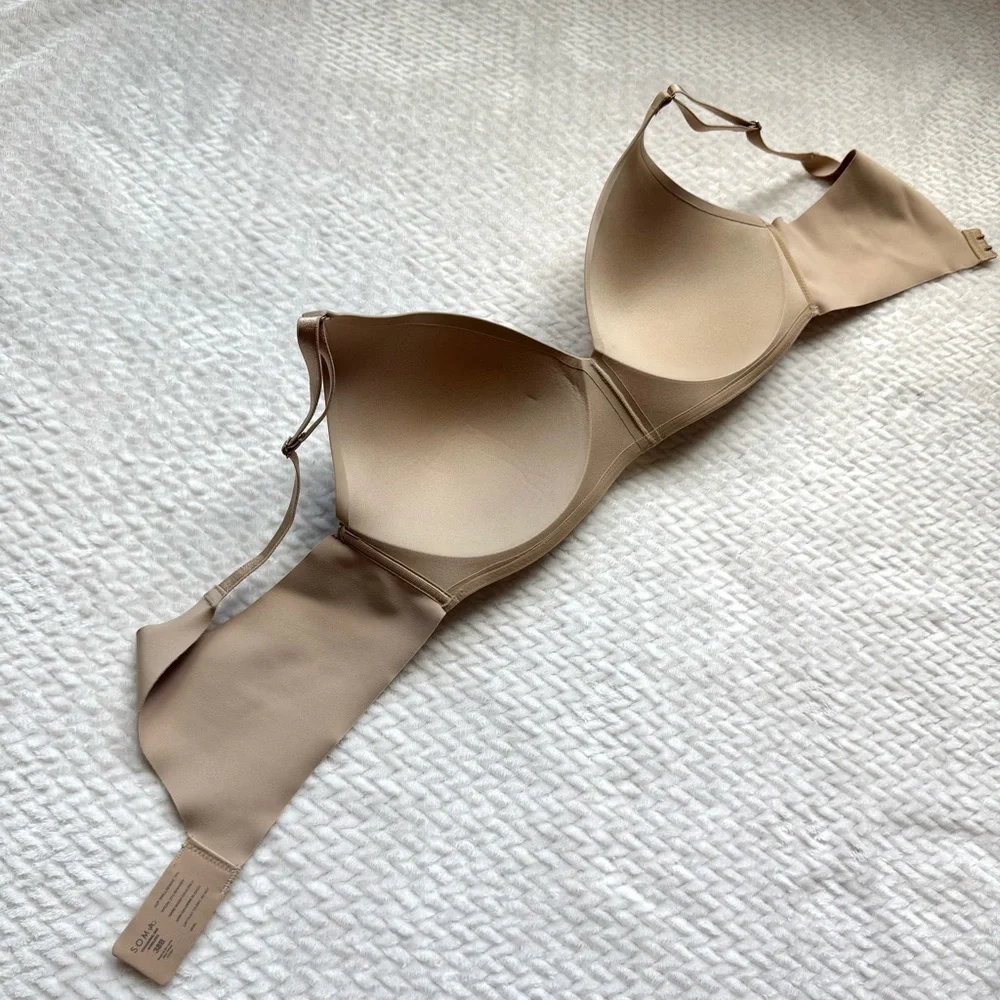 Soma Vanishing 360 Wireless Bra 38B Beige Back Closure Seamless Smoothing